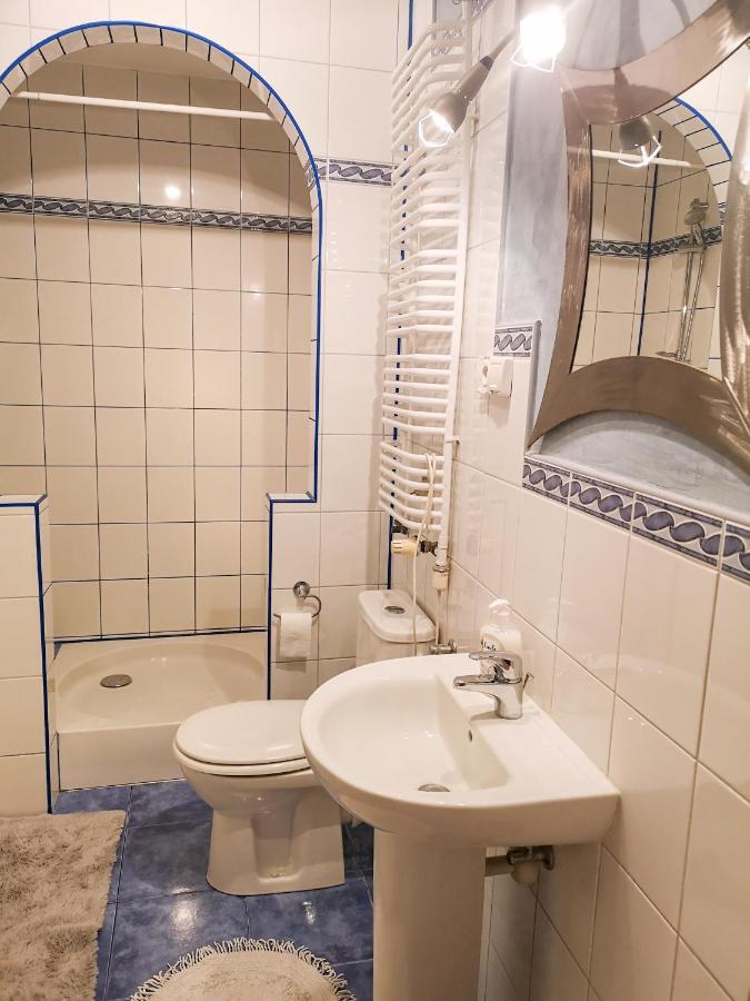 Feels Like Home Metro Zacisze وارسو المظهر الخارجي الصورة